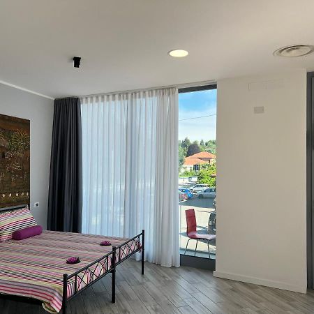 Hotel La Camera Del Testa Matta Travedona Esterno foto